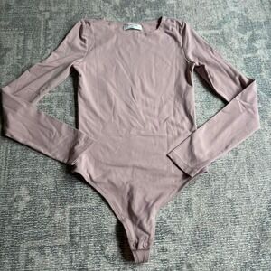 Aritzia Babaton long sleeve bodysuit mauve EUC Women's size XS